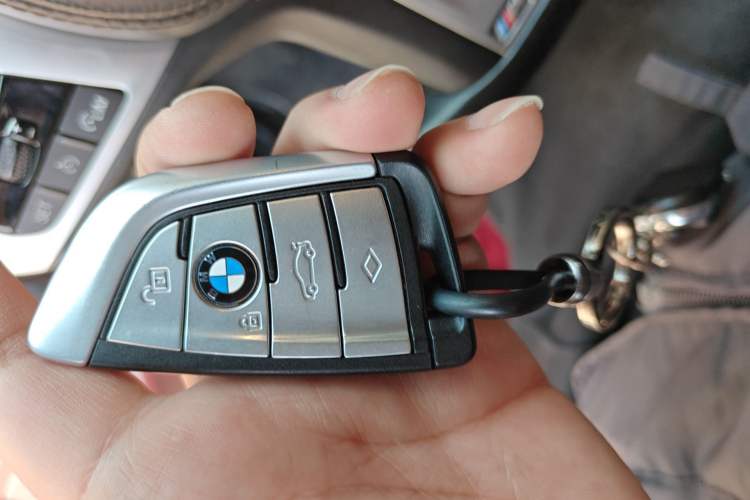 Used BMW 5 Series 2021 525Li M Sport Package Vehicle Key