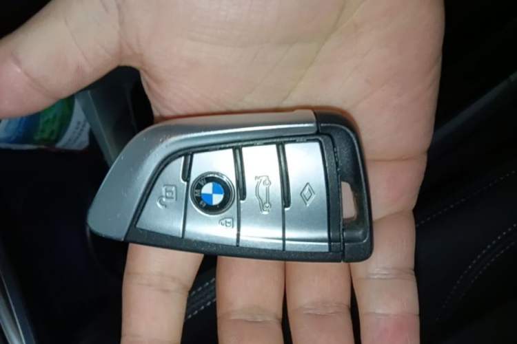 Used BMW 5 Series 2021 525i M Sport Package Vehicle Key