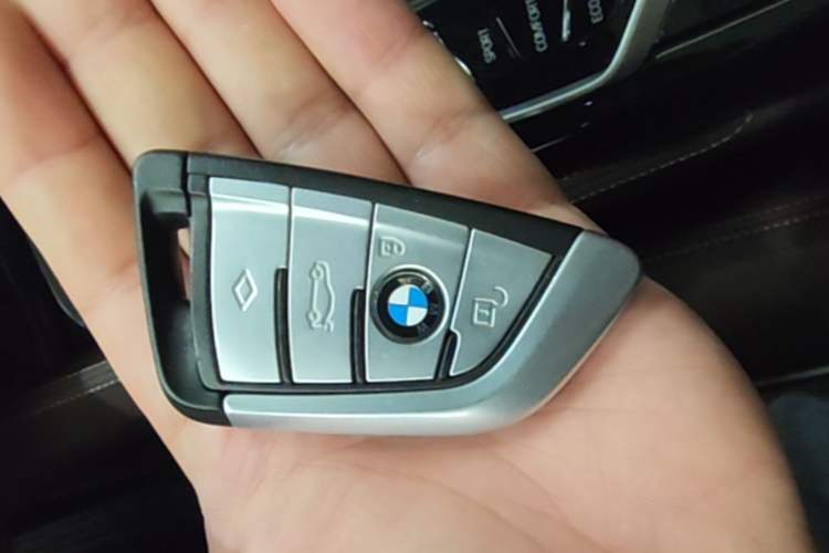 Used BMW 5 Series 2021 525Li Luxury Package Vehicle Key