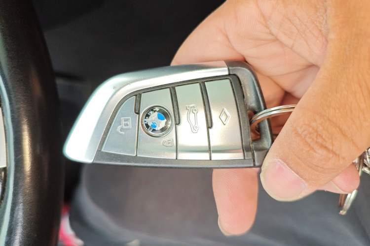 Used BMW 5 Series 2021 Facelifted 525Li M Sport Package Vehicle Key