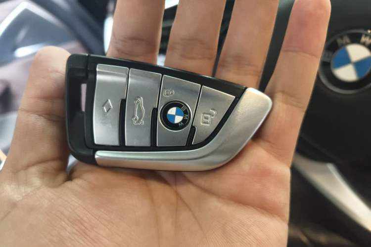 Used BMW 5 Series 2021 Restyled 530Li Leading Edition Luxury Package Vehicle Key