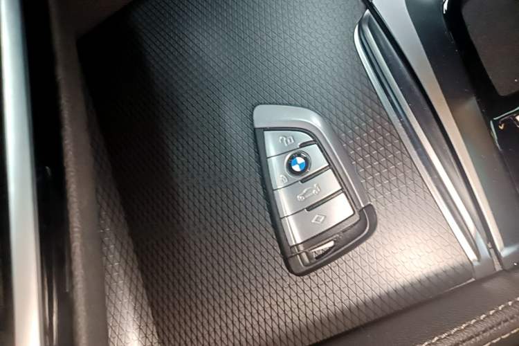 Used BMW 5 Series 2021 540i Sport Line M Sport Package Vehicle Key