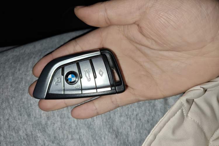 Used BMW 5 Series 2021 530i M Sport Package Vehicle Key