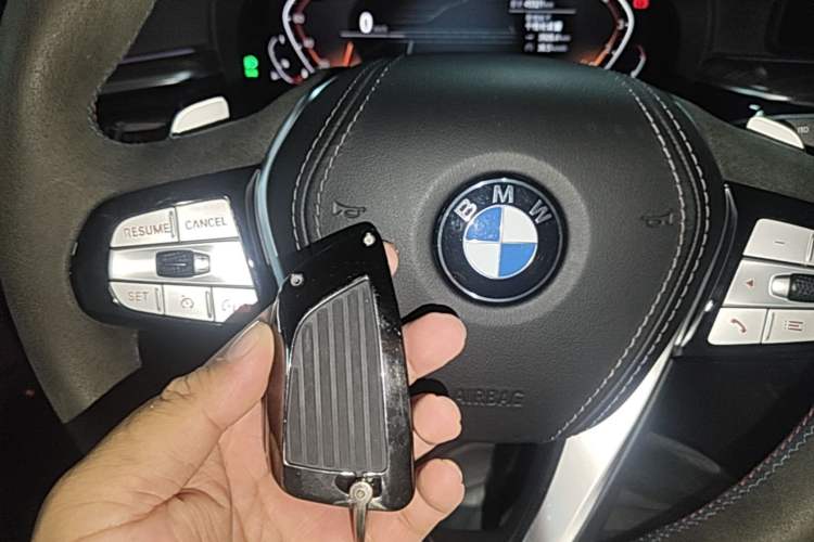 Used BMW 5 Series 2021 530Li Leading Luxury Package Vehicle Key