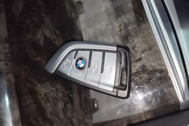 Used BMW 5 Series 2021 Facelifted 525Li M Sport Package Vehicle Key