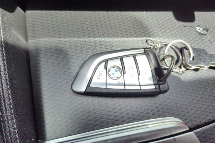 Used BMW 5 Series 2021 525i M Sport Package Vehicle Key