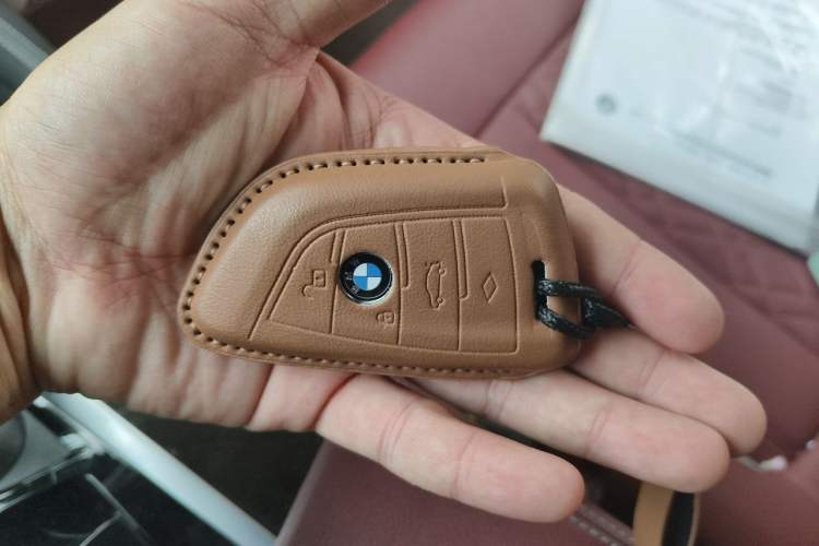 Used BMW 5 Series 2021 525Li M Sport Package Vehicle Key