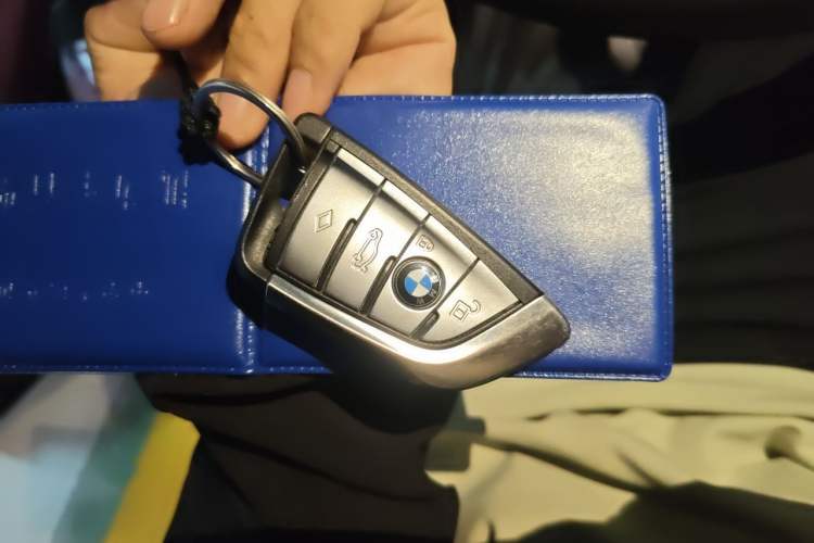Used BMW 5 Series 2021 530Li Leading Model M Sport Package Vehicle Key