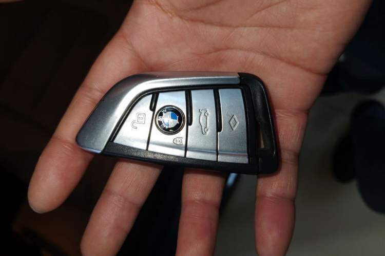 Used BMW 5 Series 2021 525i M Sport Package Vehicle Key
