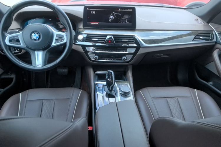 Used BMW 5 Series 2021 525Li M Sport Package Center Console