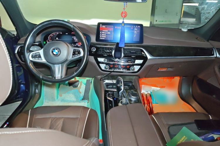 Used BMW 5 Series 2021 525Li M Sport Package Center Console