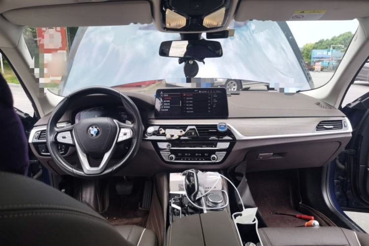 Used BMW 5 Series 2021 530Li Leading Luxury Package Center Console