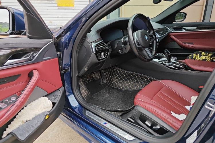 Used BMW 5 Series 2021 525Li M Sport Package Driver Seat