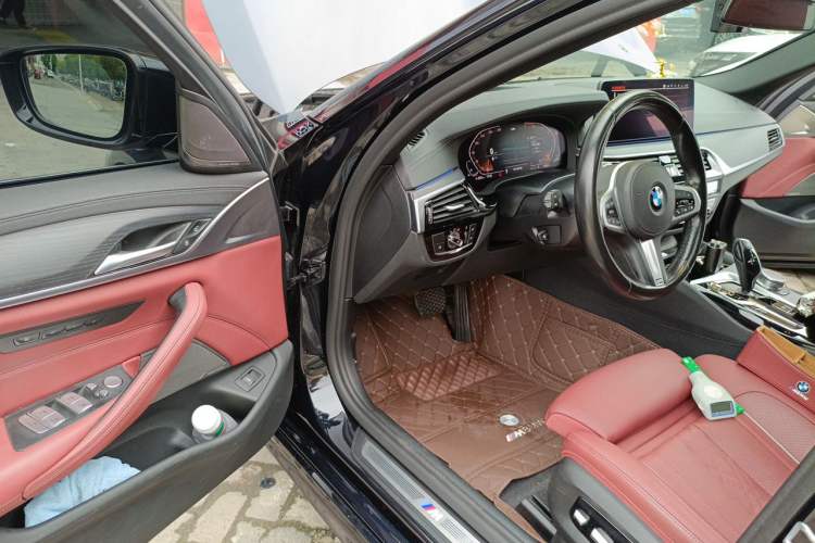 Used BMW 5 Series 2021 530Li Luxury Edition M Sport Package Driver Seat