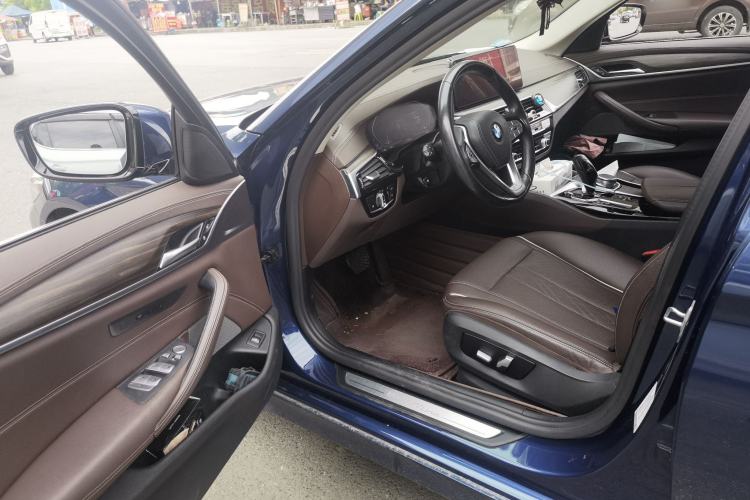 Used BMW 5 Series 2021 530Li Leading Luxury Package Driver Seat