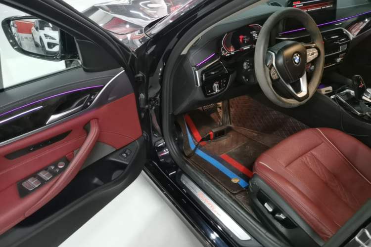 Used BMW 5 Series 2021 525Li Luxury Package Driver Seat