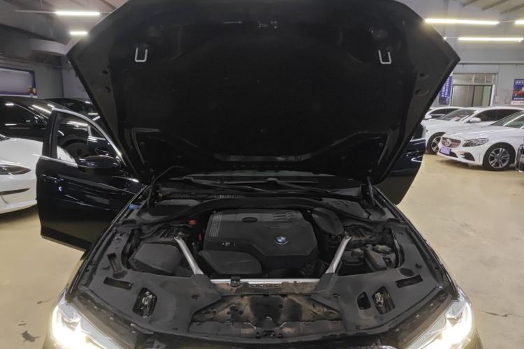 Used BMW 5 Series 2021 530Li Leading Luxury Package Engine Bay