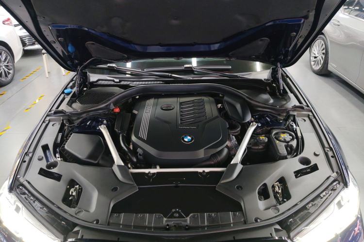 Used BMW 5 Series 2021 540i Sport Line M Sport Package Engine Bay