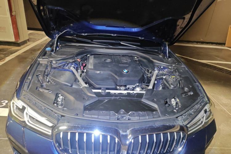 Used BMW 5 Series 2021 525Li M Sport Package Engine Bay