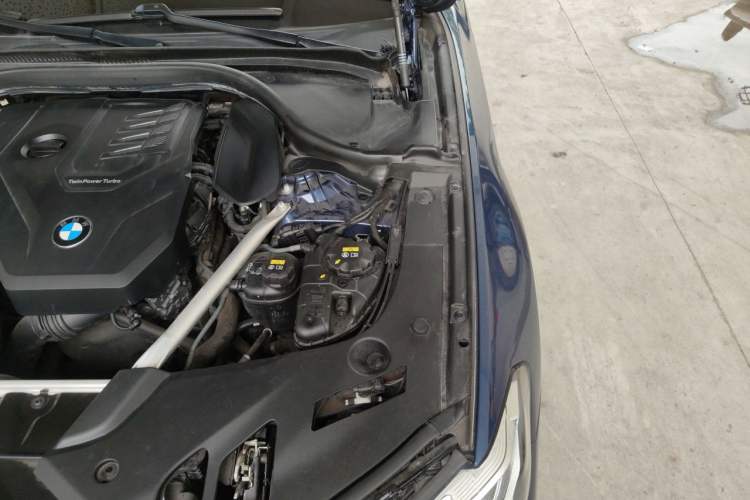 Used BMW 5 Series 2021 530Li Leading Model M Sport Package Engine Bay Left
