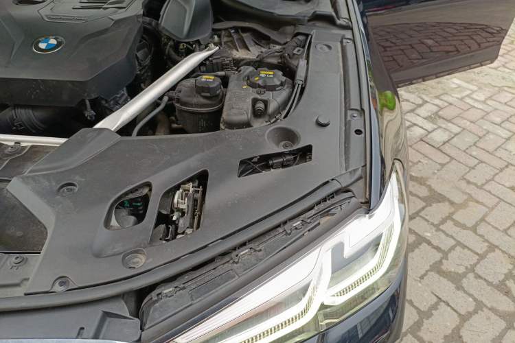 Used BMW 5 Series 2021 530Li Luxury Edition M Sport Package Engine Bay Left