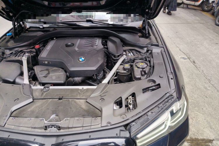 Used BMW 5 Series 2021 530i M Sport Package Engine Bay Left