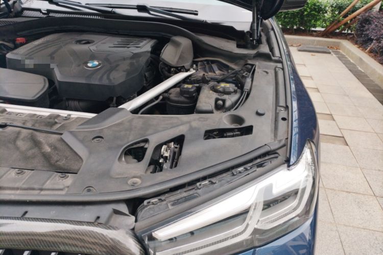 Used BMW 5 Series 2021 530Li Luxury Edition M Sport Package Engine Bay Left