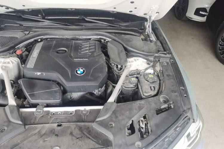 Used BMW 5 Series 2021 Restyled 530Li Leading Edition Luxury Package Engine Bay Left