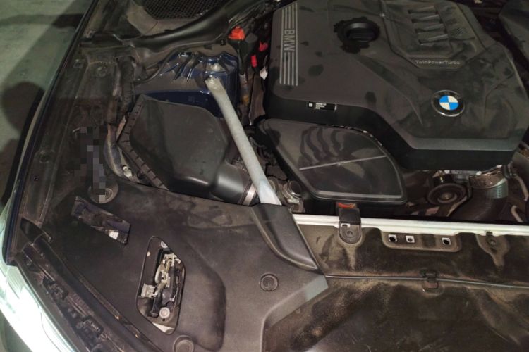 Used BMW 5 Series 2021 525Li M Sport Package Engine Bay Right