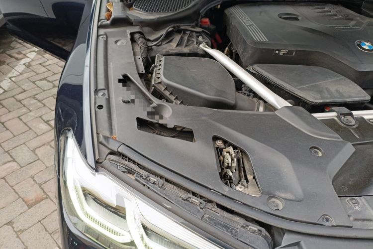 Used BMW 5 Series 2021 530Li Luxury Edition M Sport Package Engine Bay Right