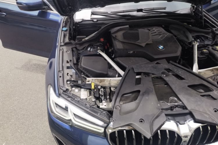 Used BMW 5 Series 2021 530Li Leading Luxury Package Engine Bay Right