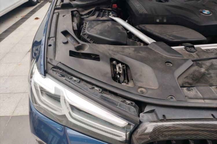 Used BMW 5 Series 2021 530Li Luxury Edition M Sport Package Engine Bay Right