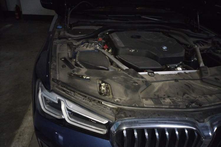 Used BMW 5 Series 2021 Updated Version 525Li Luxury Package Engine Bay Right