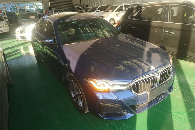 Used BMW 5 Series 2021 525Li M Sport Package Exterior 2