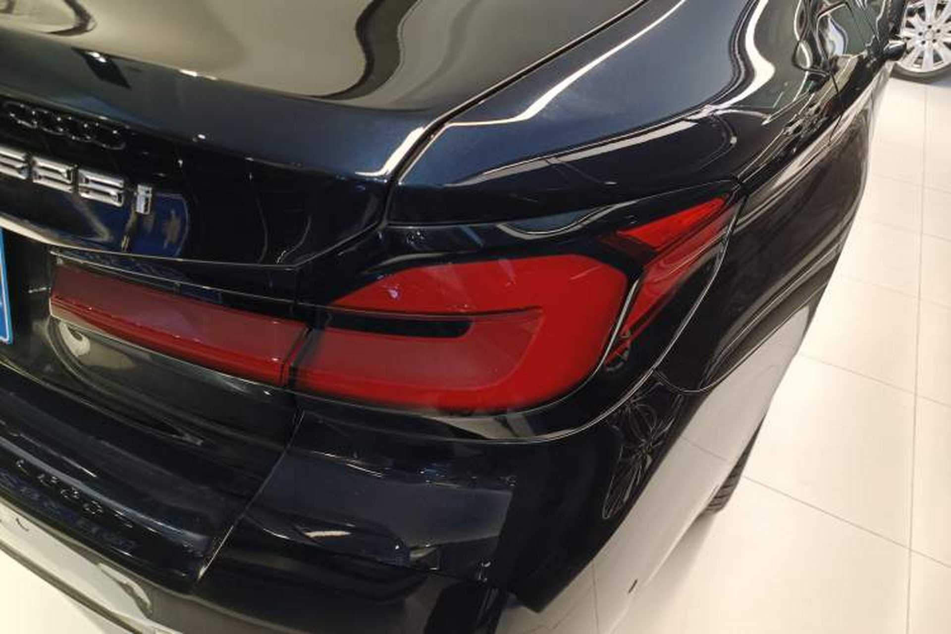 Used BMW 5 Series 2021 525i M Sport Package Exterior 6