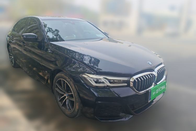 Used BMW 5 Series 2021 525i M Sport Package Front Right 45 Deg