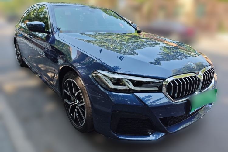 Used BMW 5 Series 2021 530Li Luxury Edition M Sport Package Front Right 45 Deg