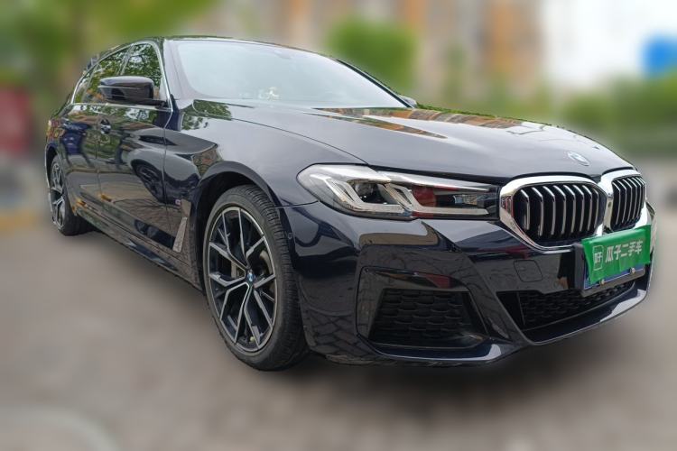 Used BMW 5 Series 2021 530Li Luxury Edition M Sport Package Front Right 45 Deg