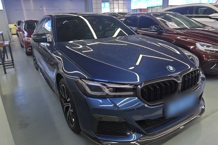 Used BMW 5 Series 2021 530Li Luxury Edition M Sport Package Front Right 45 Deg