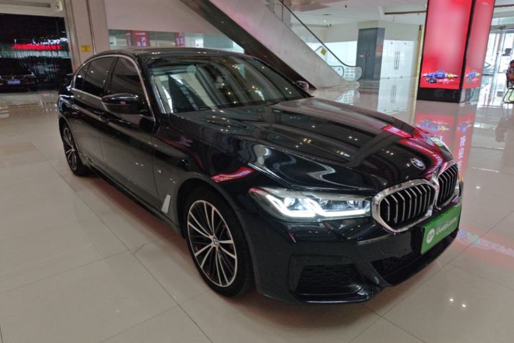 Used BMW 5 Series 2021 530Li xDrive M Sport Package Front Right 45 Deg