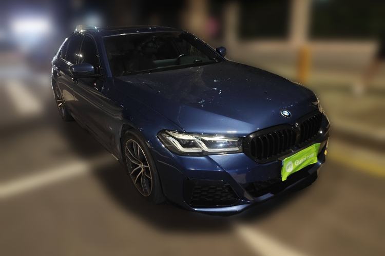 Used BMW 5 Series 2021 525i M Sport Package Front Right 45 Deg