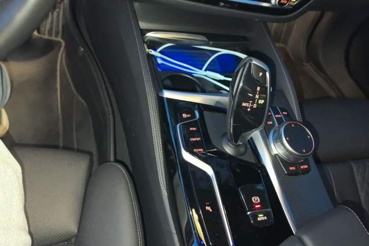 Used BMW 5 Series 2021 525i M Sport Package Gear Lever