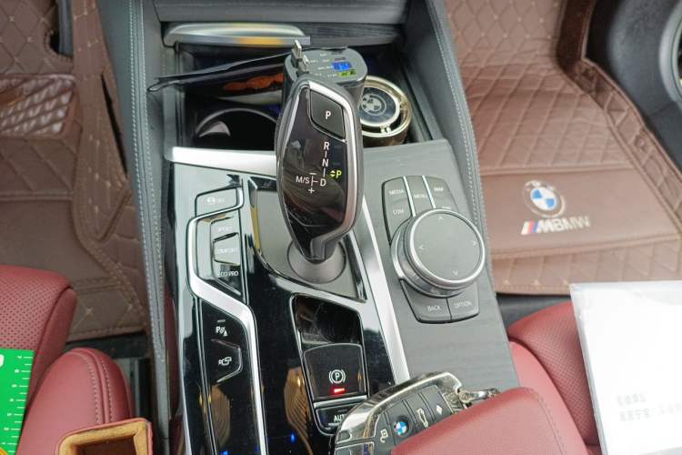 Used BMW 5 Series 2021 530Li Luxury Edition M Sport Package Gear Lever