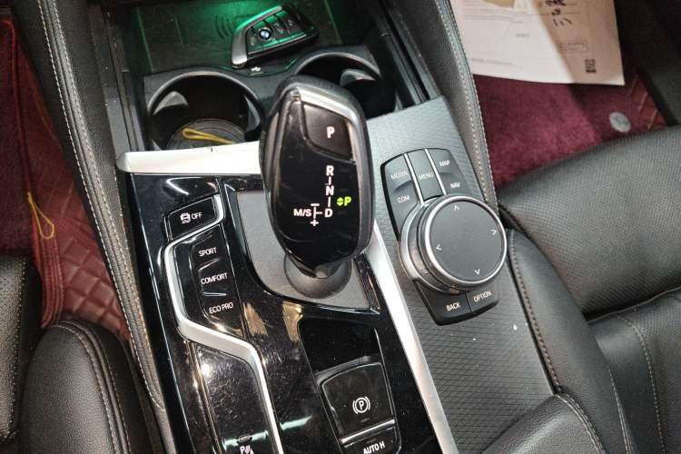 Used BMW 5 Series 2021 530i M Sport Package Gear Lever