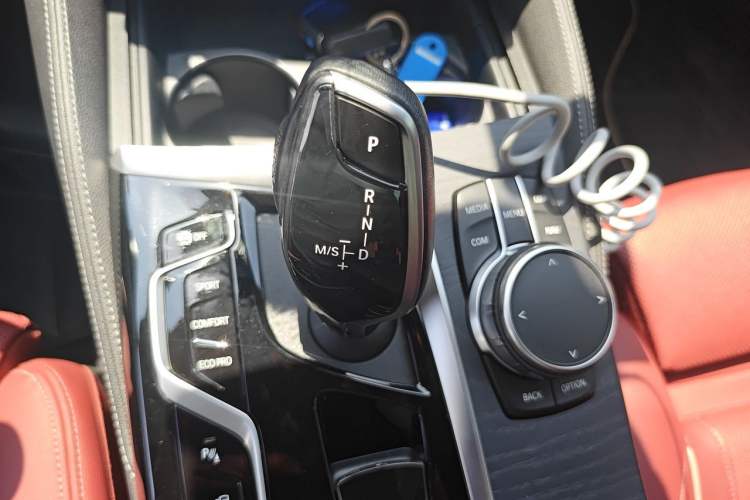 Used BMW 5 Series 2021 530Li Luxury Edition M Sport Package Gear Lever