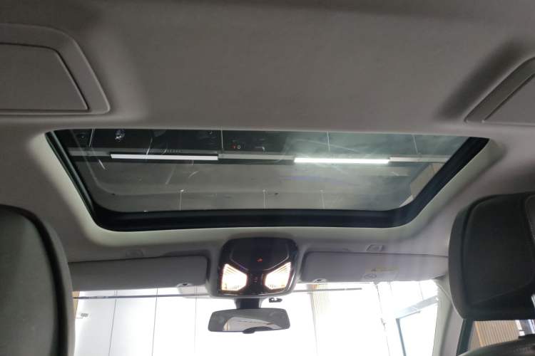 Used BMW 5 Series 2021 530Li Luxury Edition Premium Package Headliner