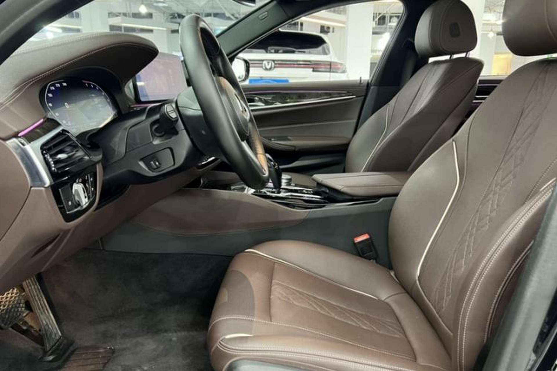 Used BMW 5 Series 2021 Facelifted 525Li M Sport Package Interior 1
