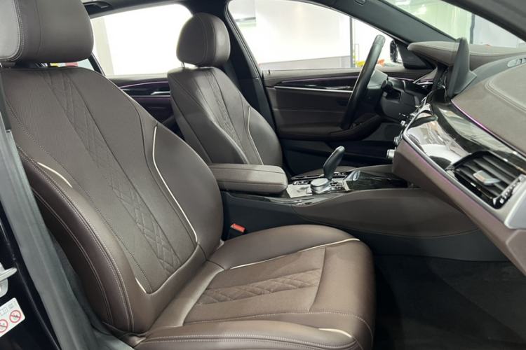 Used BMW 5 Series 2021 Facelifted 525Li M Sport Package Interior 8