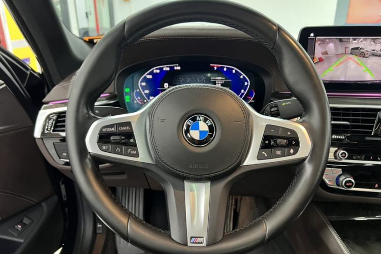 Used BMW 5 Series 2021 Facelifted 525Li M Sport Package Interior 9