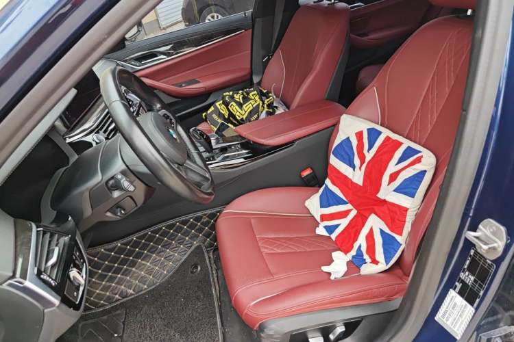 Used BMW 5 Series 2021 525Li M Sport Package Left Front Seat
